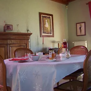 https://croix-blanche.hotels-rhonealpes.com